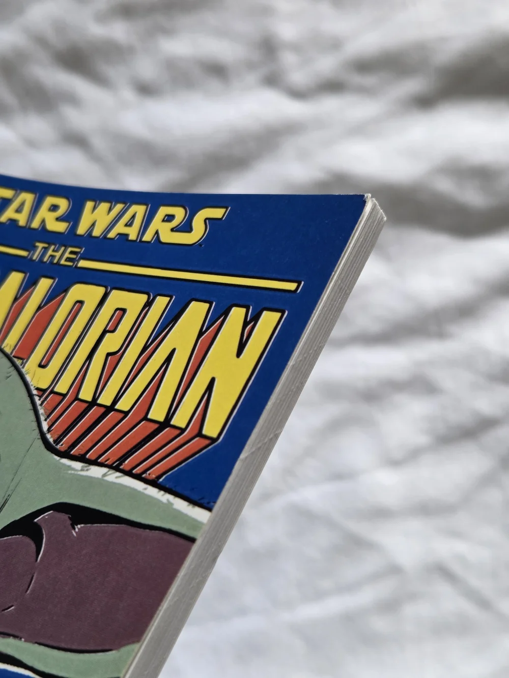 Star Wars The Mandalorian Graphic Novel - Blue/Green Cover